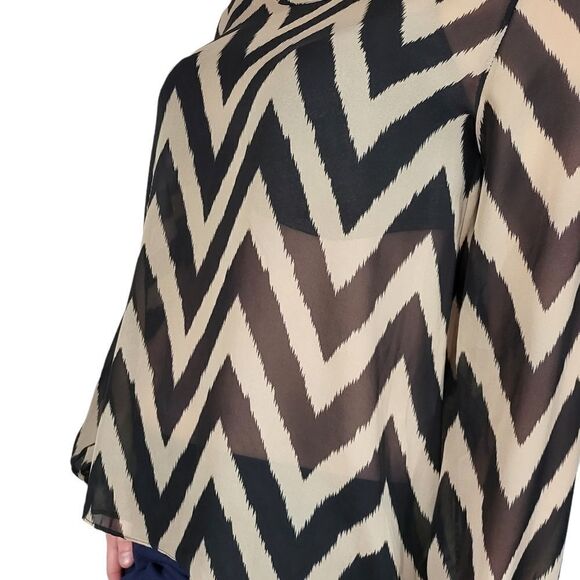 Signature Studio Chevron Stripes Cut Out Crisscross Back High Low Hem Top Size S - Picture 7 of 8